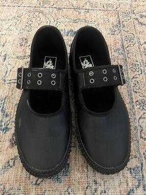Vans NWOT Black Mary Jane Strap Shoes size 7 1/2
